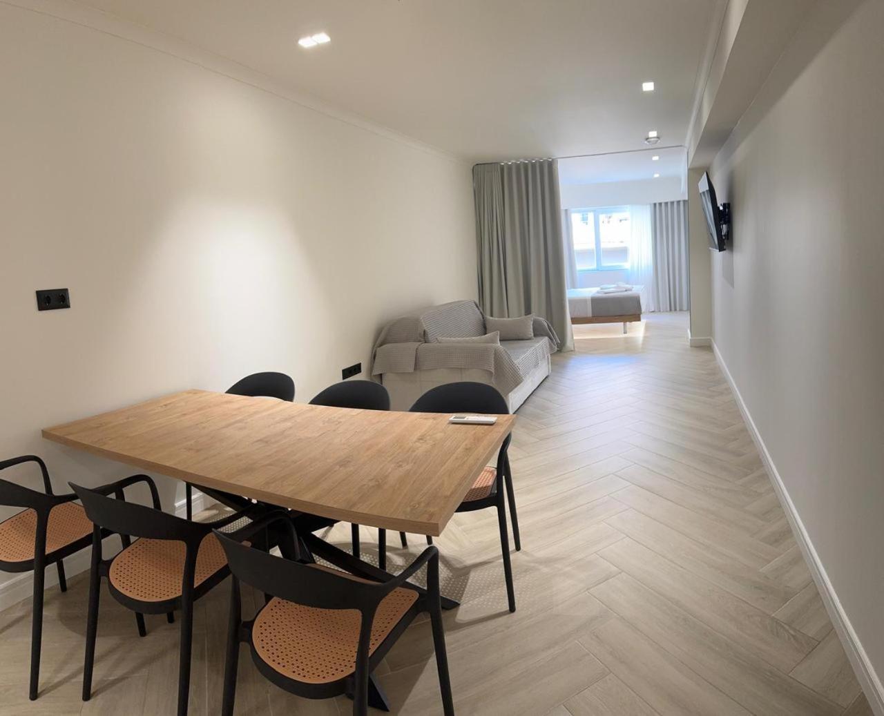 Aparthotel Triple A - Near Ermou Shopping Street - Family Hospitality - Free Parking! à Athènes Extérieur photo
